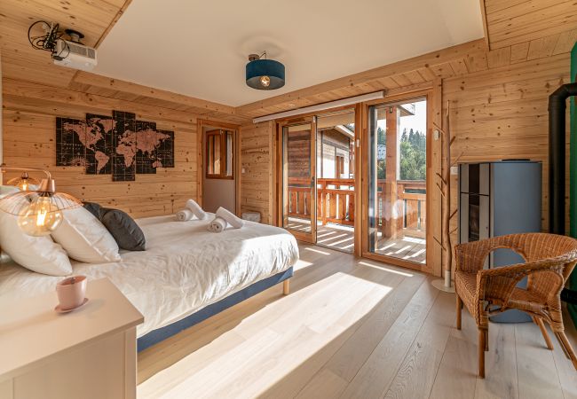 Chalet in Les Gets - Chalet Octopussy - LES GETS: hot tub, sauna, superb view Chalet in Les Gets - Chalet Octopussy - LES GETS: hot tub, sauna, superb view