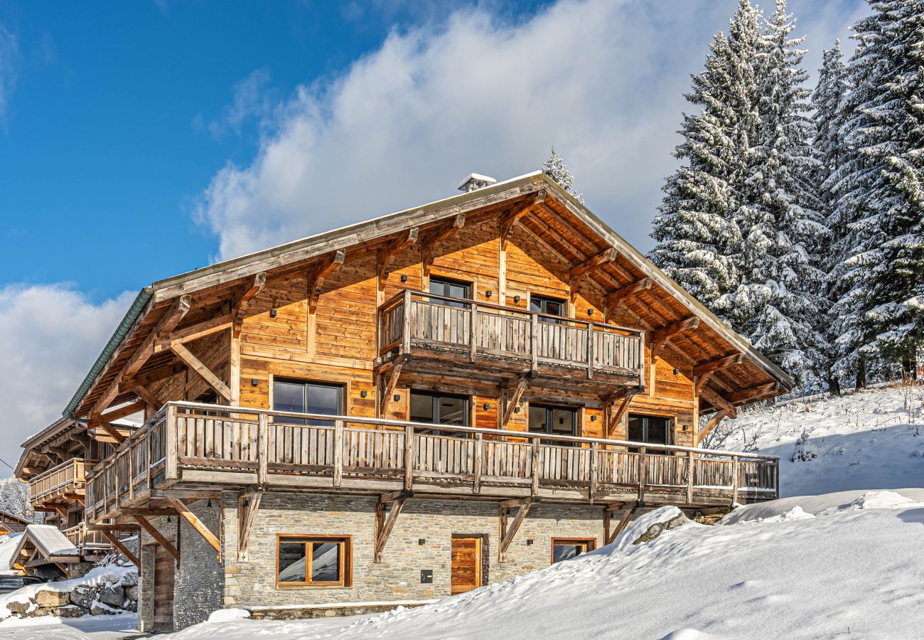 Chalet in Les Gets - Superb chalet next to ski slopes and lake, with panoramic views