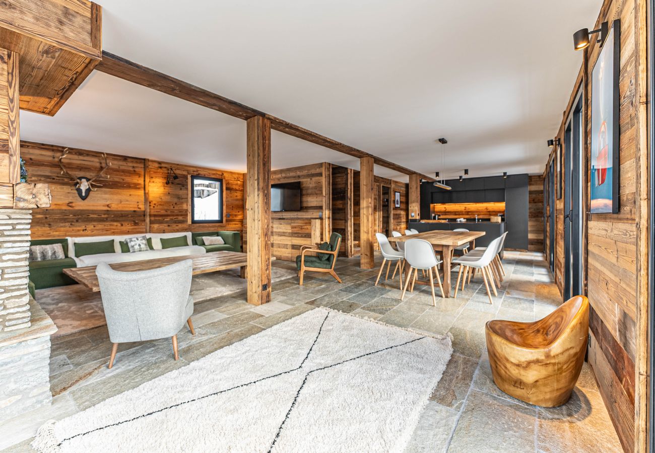 Chalet in Les Gets - Superb chalet next to ski slopes and lake, with panoramic views
