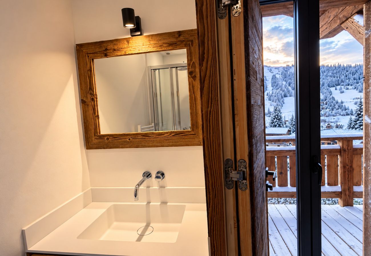 Chalet in Les Gets - NEW! Chalet Eagle - LES GETS: ski-in/ski-out, fireplace, superb view