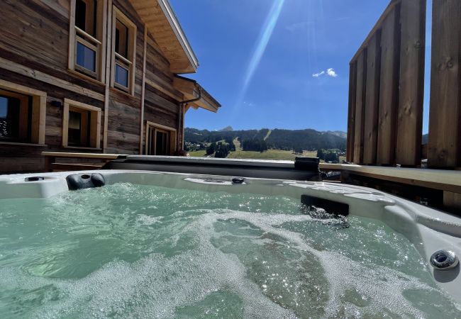 Appartement à Les Gets - Duplex Pen Men - LES GETS : proche du centre, jacuzzi, superbe vue Appartement à Les Gets - Duplex Pen Men - LES GETS : proche du centre, jacuzzi, superbe vue