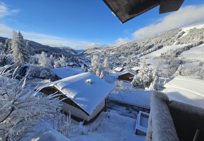 Chalet à Les Gets - NOUVEAU ! Chalet Nova - LES GETS : cheminée, jacuzzi, superbe vue Chalet à Les Gets - NOUVEAU ! Chalet Nova - LES GETS : cheminée, jacuzzi, superbe vue