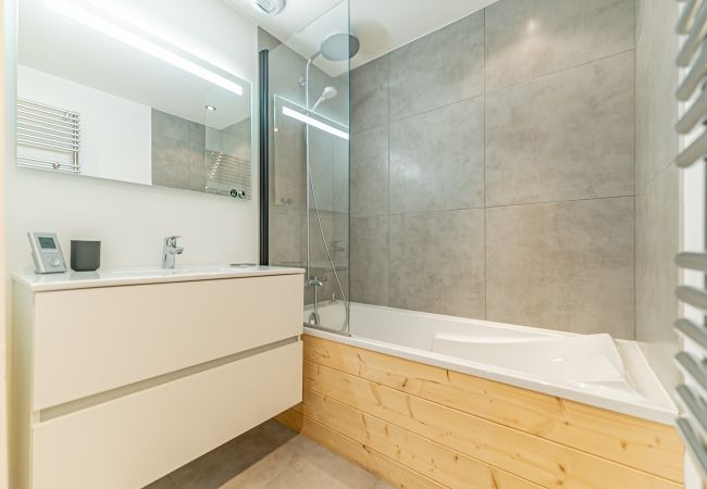 Chalet in Les Gets - Chalet Octopussy - LES GETS: jacuzzi, sauna, prachtig uitzicht Chalet in Les Gets - Chalet Octopussy - LES GETS: jacuzzi, sauna, prachtig uitzicht