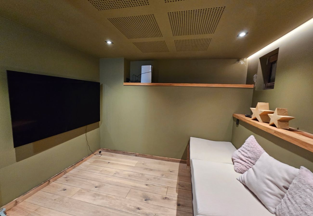 Chalet in Les Gets - NIEUW! Chalet Nova - LES GETS: open haard, jacuzzi, prachtig uitzicht