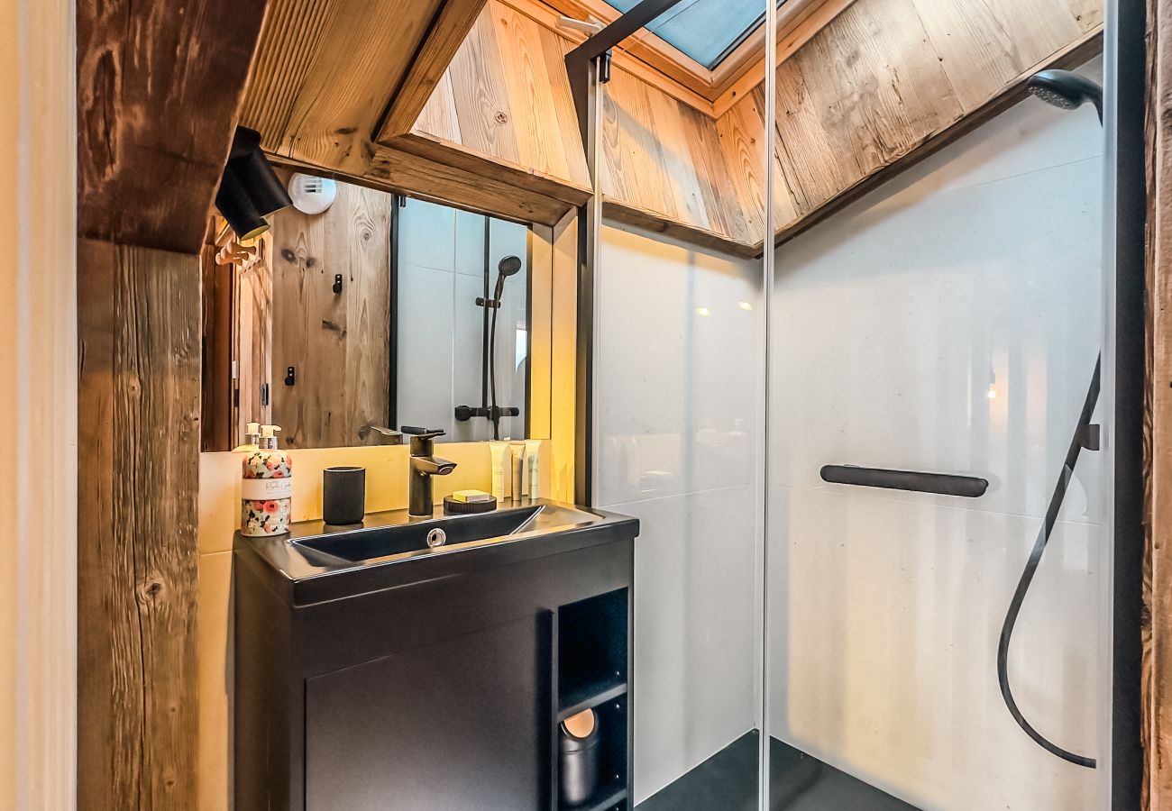 Chalet in Les Gets - NIEUW! Chalet Nova - LES GETS: open haard, jacuzzi, prachtig uitzicht